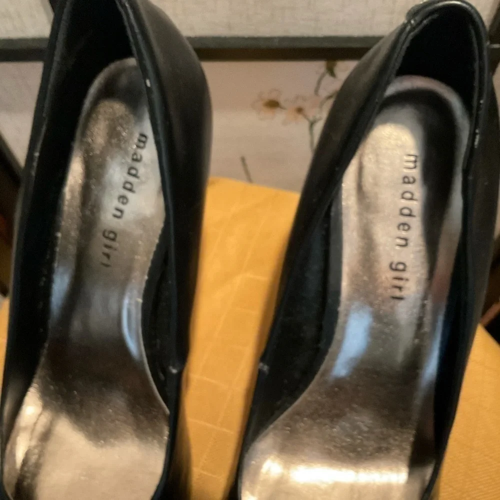 Madden Girl Spike Stud Trimmed Heels - Picture 4 of 9